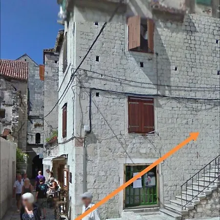 Palace Πανσιόν